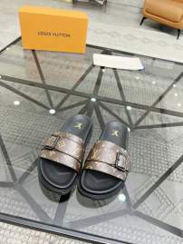Picture of Louis Vuitton Slippers _SKULVsz38-46jyh0519843